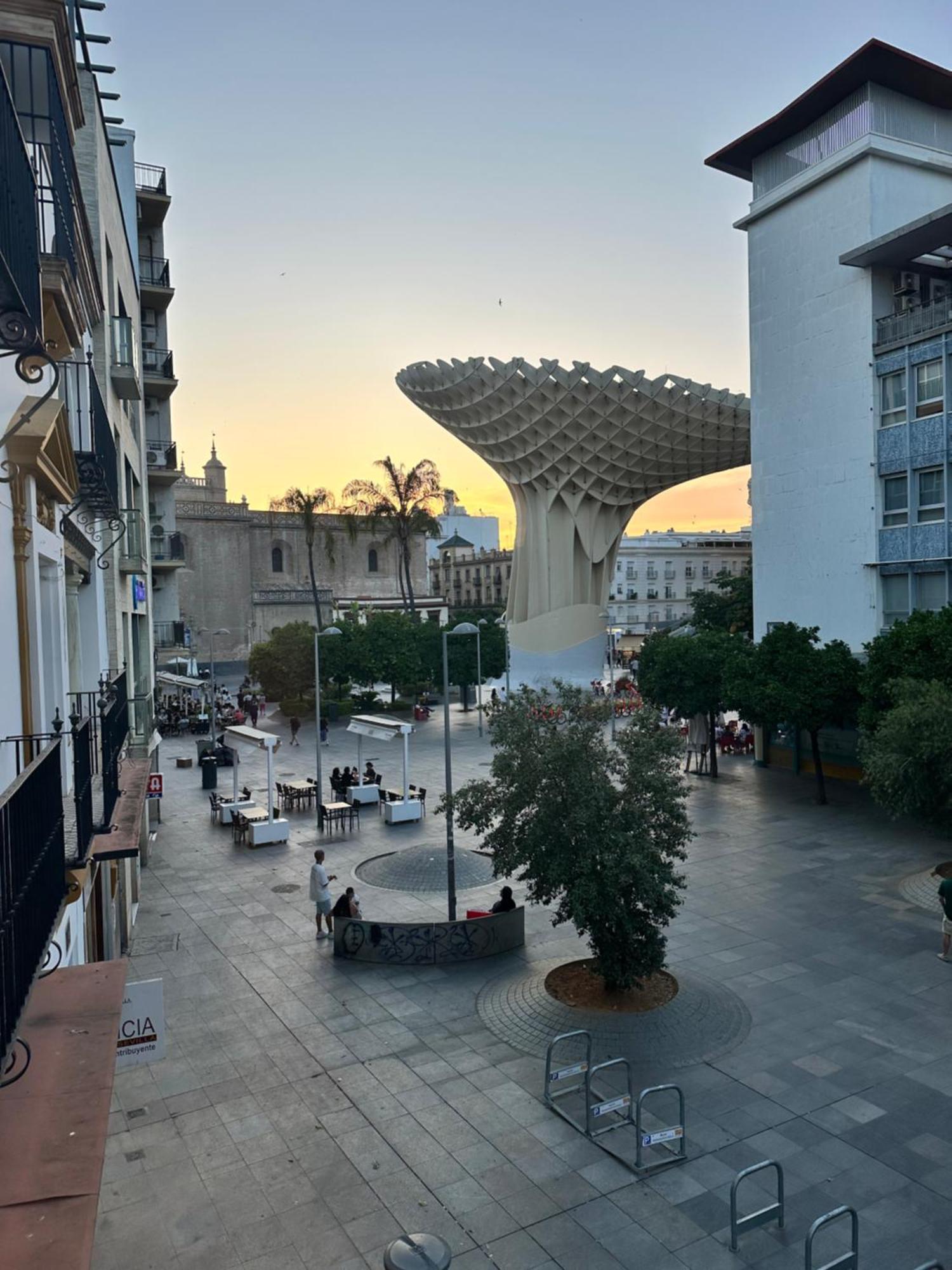 Apartamento Con Vista A Las Setas Sevilla Exteriör bild